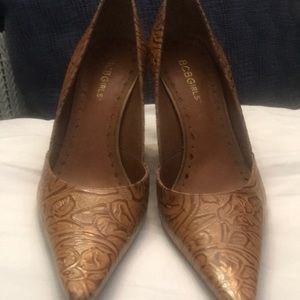 BCBG heels